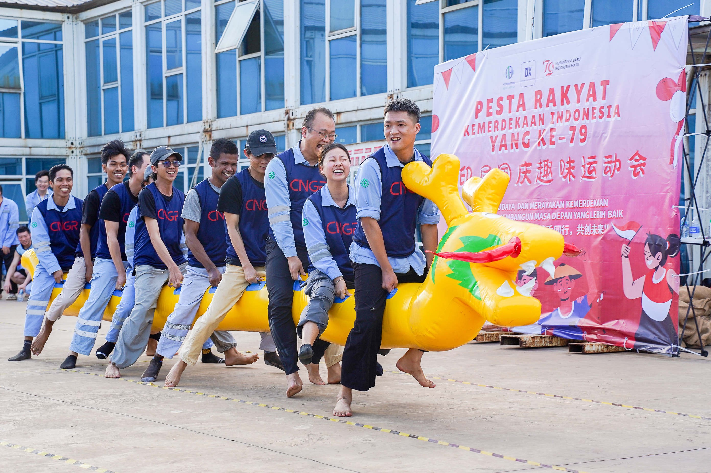 13. Photo Lomba balap dragon.jpg