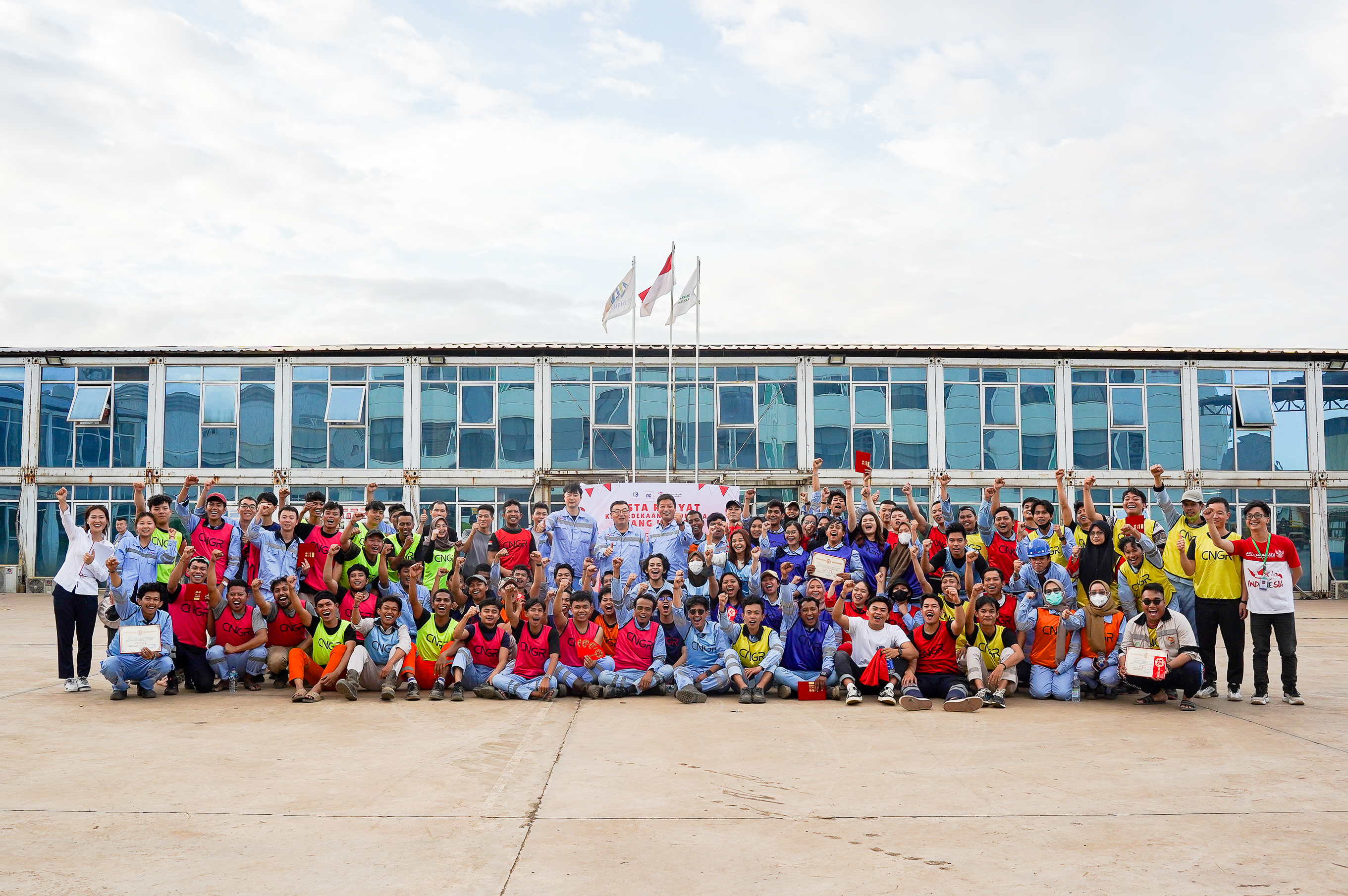 14. Photo Bersama ZTEN Lomba Aug.jpg